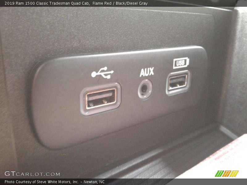 Flame Red / Black/Diesel Gray 2019 Ram 1500 Classic Tradesman Quad Cab