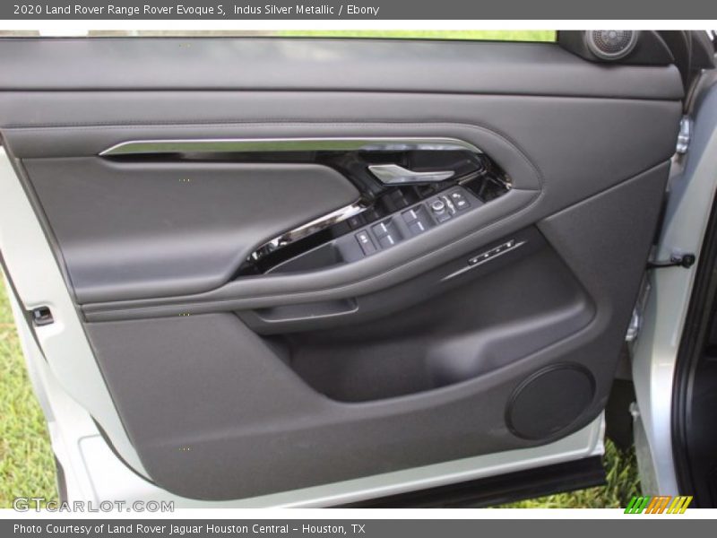 Indus Silver Metallic / Ebony 2020 Land Rover Range Rover Evoque S