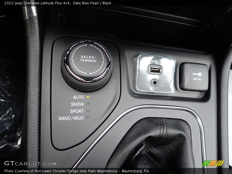 Slate Blue Pearl / Black 2020 Jeep Cherokee Latitude Plus 4x4