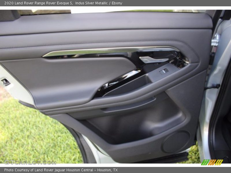 Indus Silver Metallic / Ebony 2020 Land Rover Range Rover Evoque S