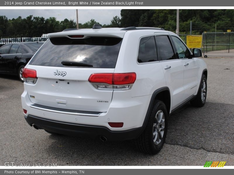 Bright White / New Zealand Black/Light Frost 2014 Jeep Grand Cherokee Limited