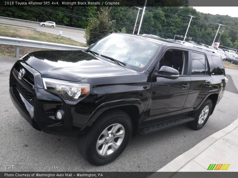 Midnight Black Metallic / Graphite 2018 Toyota 4Runner SR5 4x4