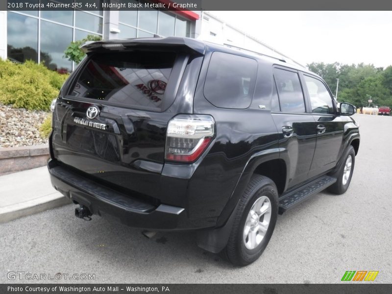 Midnight Black Metallic / Graphite 2018 Toyota 4Runner SR5 4x4