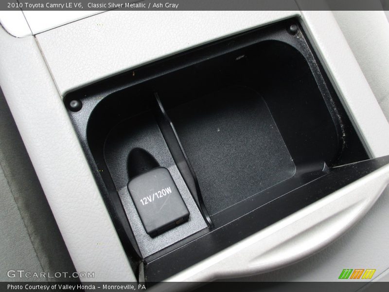 Classic Silver Metallic / Ash Gray 2010 Toyota Camry LE V6
