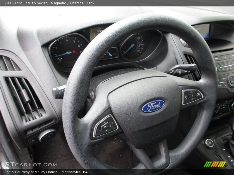 Magnetic / Charcoal Black 2016 Ford Focus S Sedan