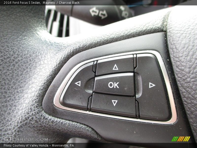 Magnetic / Charcoal Black 2016 Ford Focus S Sedan