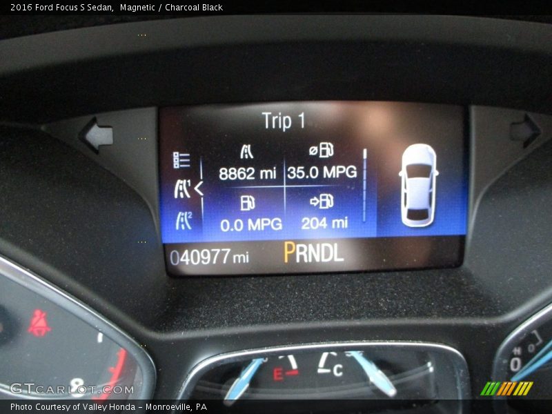 Magnetic / Charcoal Black 2016 Ford Focus S Sedan