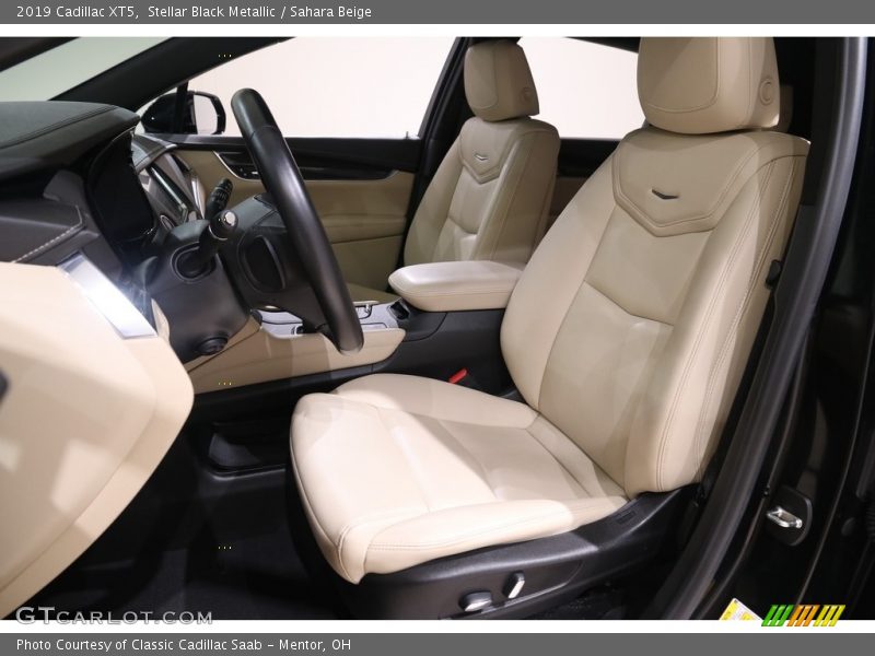 Stellar Black Metallic / Sahara Beige 2019 Cadillac XT5