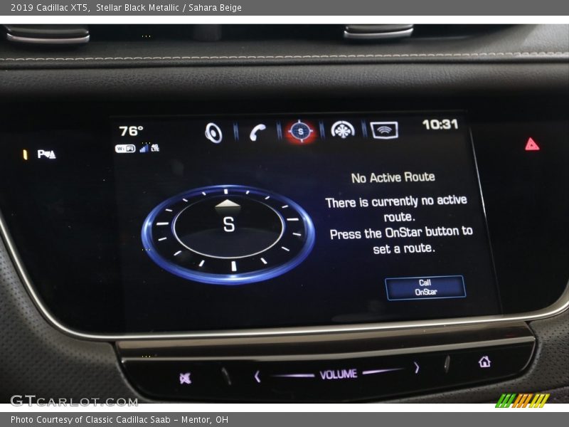 Stellar Black Metallic / Sahara Beige 2019 Cadillac XT5