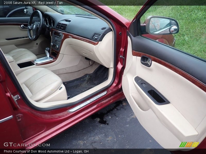 Red Jewel / Tan 2008 Saturn Aura XR