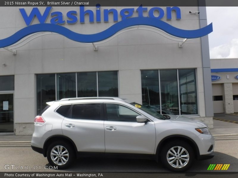 Brilliant Silver / Charcoal 2015 Nissan Rogue SV