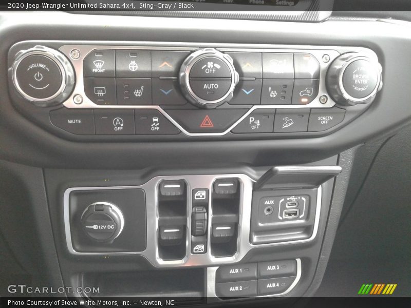 Sting-Gray / Black 2020 Jeep Wrangler Unlimited Sahara 4x4