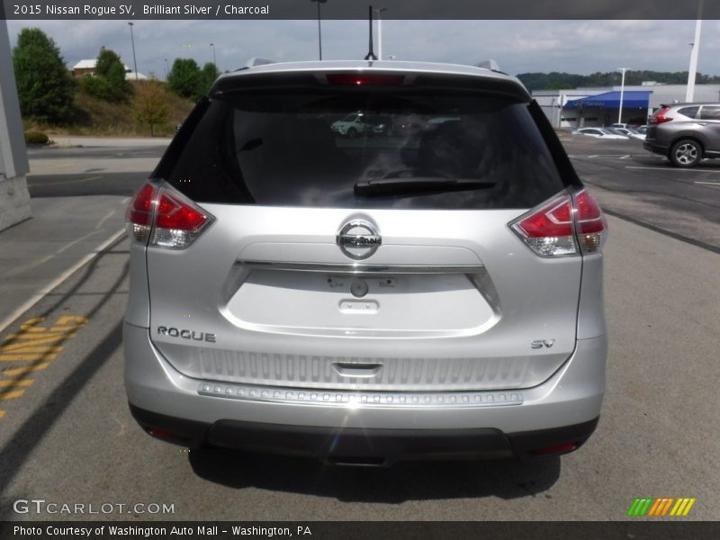 Brilliant Silver / Charcoal 2015 Nissan Rogue SV