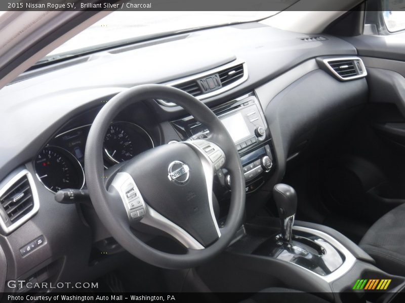 Brilliant Silver / Charcoal 2015 Nissan Rogue SV