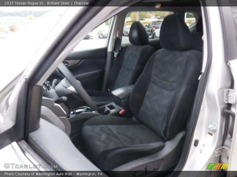 Brilliant Silver / Charcoal 2015 Nissan Rogue SV
