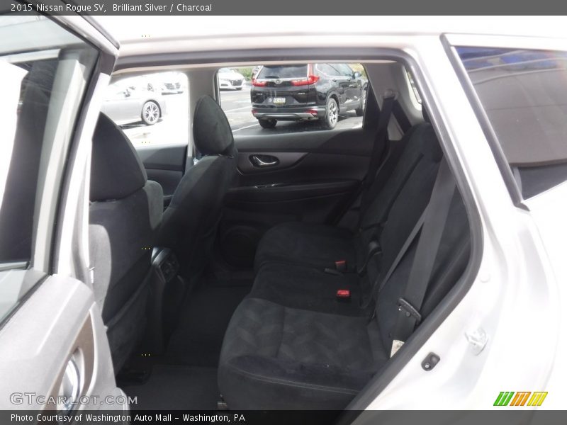 Brilliant Silver / Charcoal 2015 Nissan Rogue SV