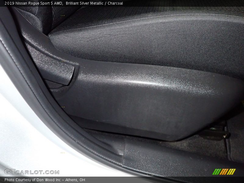 Brilliant Silver Metallic / Charcoal 2019 Nissan Rogue Sport S AWD