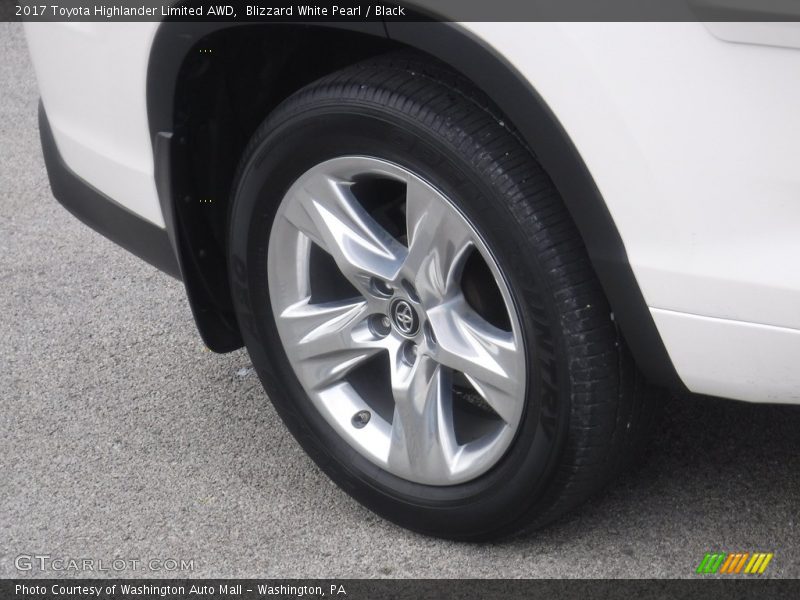 Blizzard White Pearl / Black 2017 Toyota Highlander Limited AWD