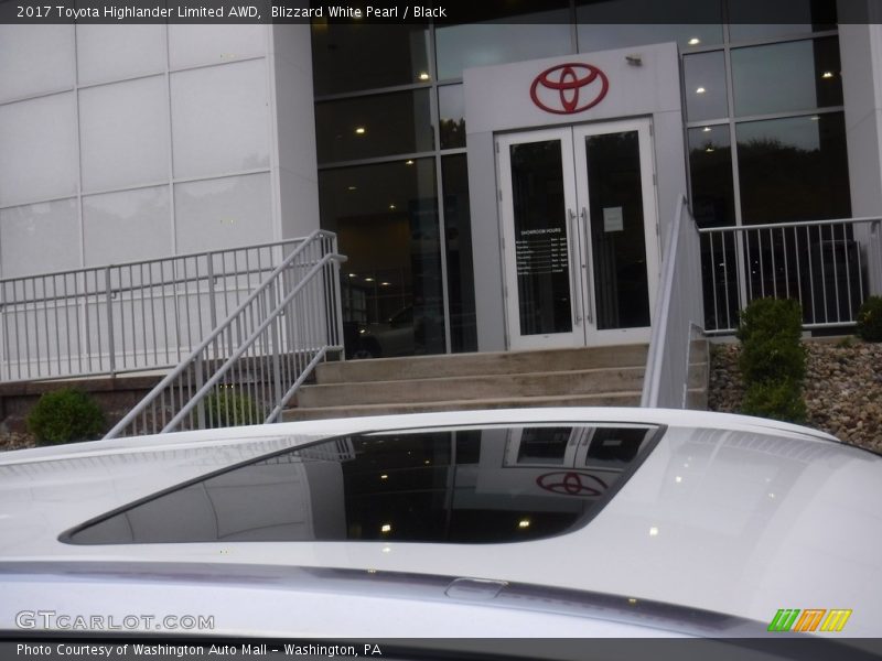 Blizzard White Pearl / Black 2017 Toyota Highlander Limited AWD
