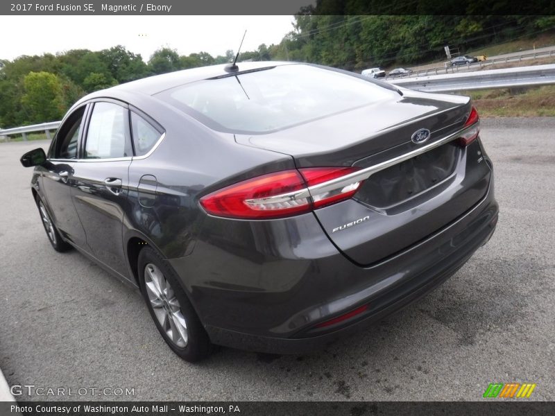 Magnetic / Ebony 2017 Ford Fusion SE