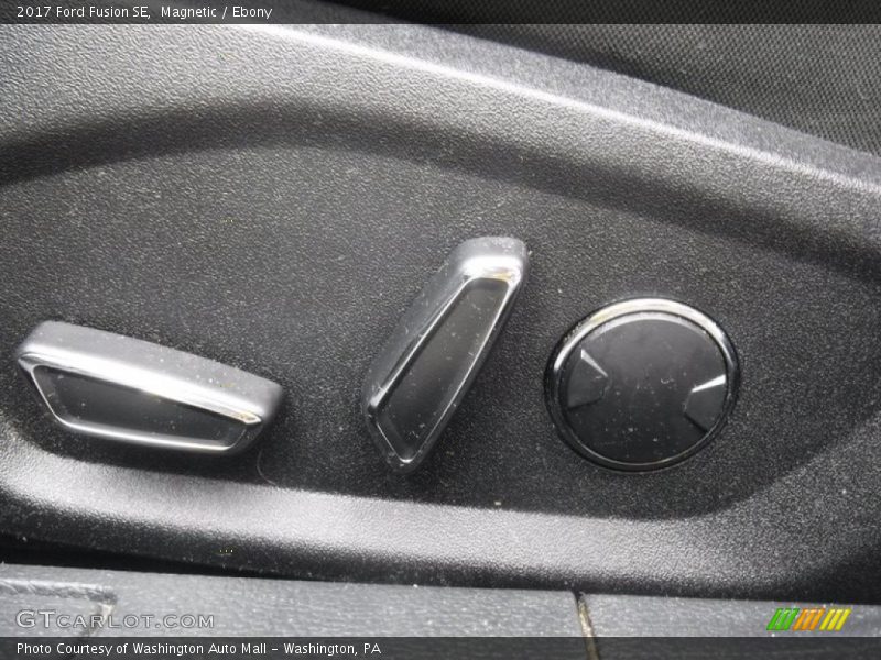 Magnetic / Ebony 2017 Ford Fusion SE