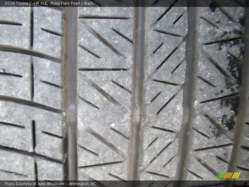 Ruby Flare Pearl / Black 2019 Toyota C-HR XLE