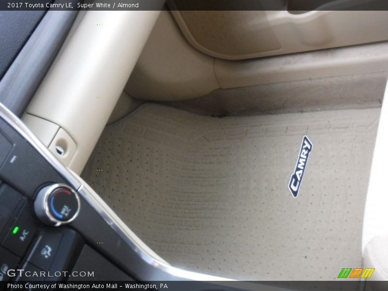 Super White / Almond 2017 Toyota Camry LE
