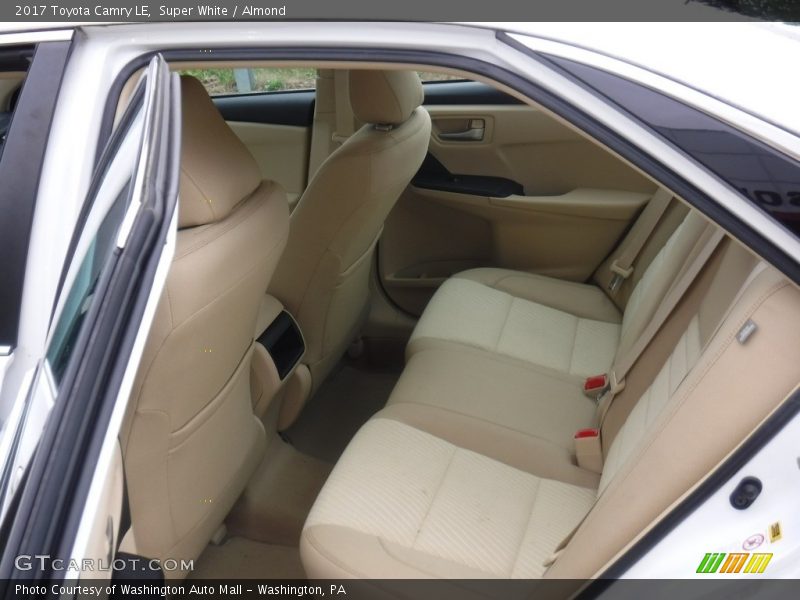 Super White / Almond 2017 Toyota Camry LE