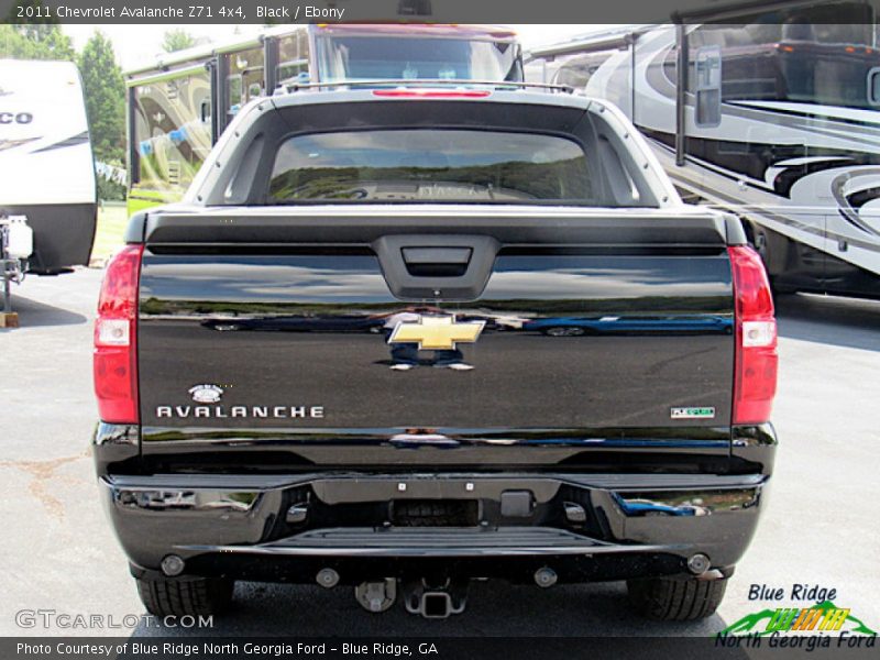 Black / Ebony 2011 Chevrolet Avalanche Z71 4x4