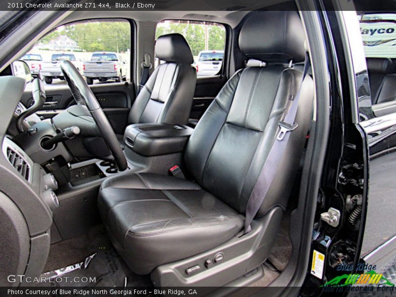 Black / Ebony 2011 Chevrolet Avalanche Z71 4x4