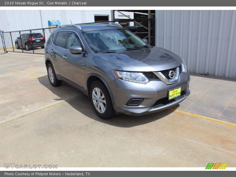 Gun Metallic / Charcoal 2016 Nissan Rogue SV