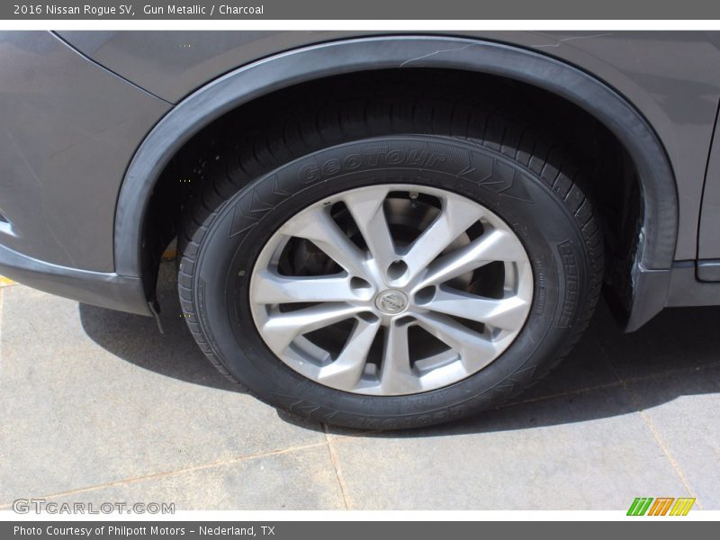 Gun Metallic / Charcoal 2016 Nissan Rogue SV