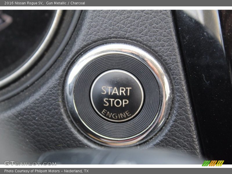 Gun Metallic / Charcoal 2016 Nissan Rogue SV