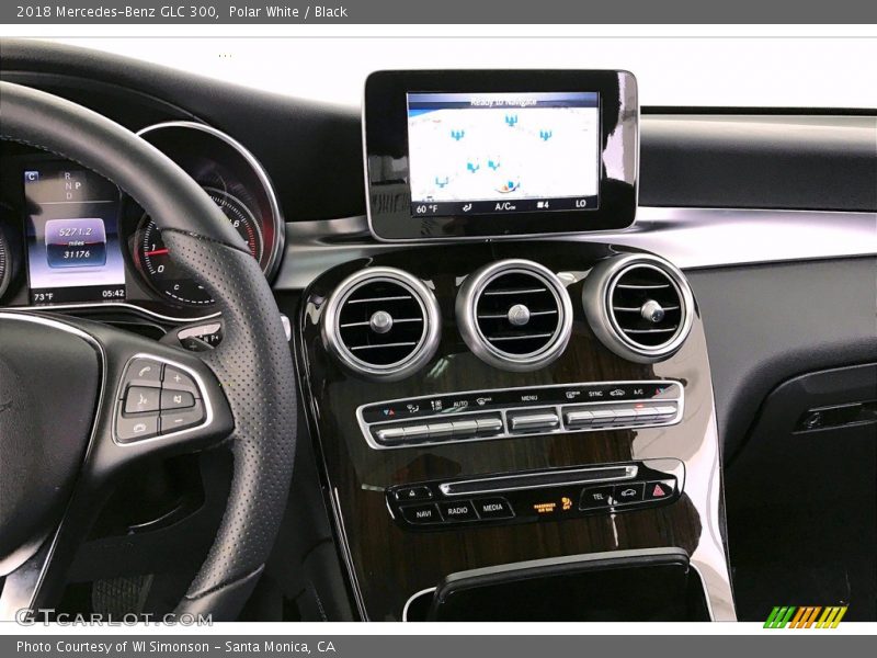 Polar White / Black 2018 Mercedes-Benz GLC 300
