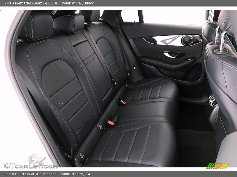 Polar White / Black 2018 Mercedes-Benz GLC 300