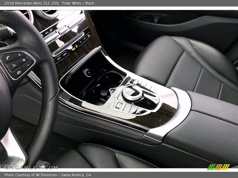 Polar White / Black 2018 Mercedes-Benz GLC 300