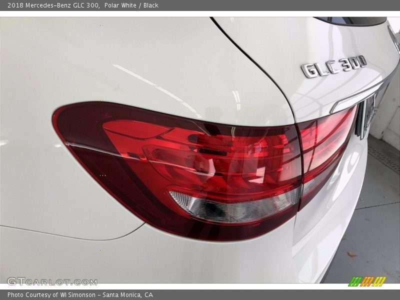 Polar White / Black 2018 Mercedes-Benz GLC 300