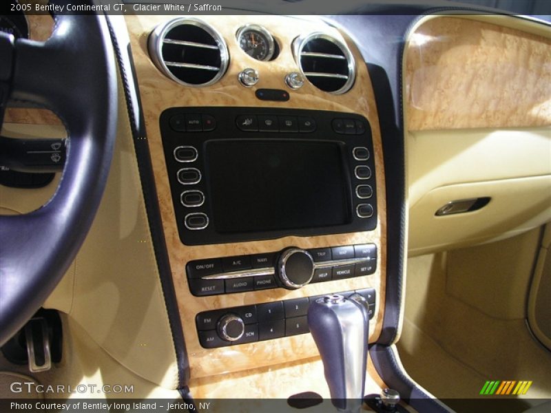 Glacier White / Saffron 2005 Bentley Continental GT