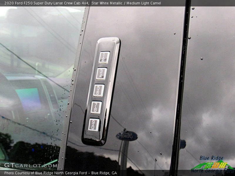 Star White Metallic / Medium Light Camel 2020 Ford F250 Super Duty Lariat Crew Cab 4x4
