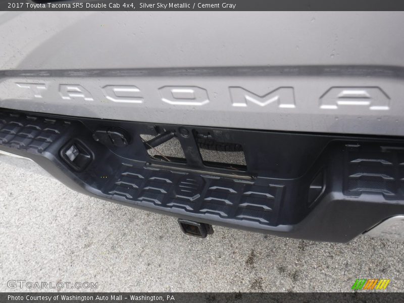 Silver Sky Metallic / Cement Gray 2017 Toyota Tacoma SR5 Double Cab 4x4
