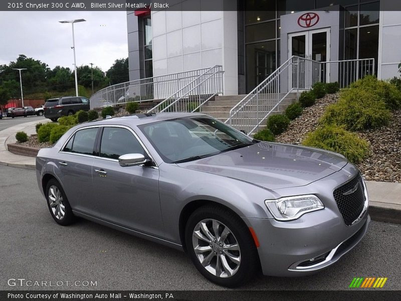 Front 3/4 View of 2015 300 C AWD