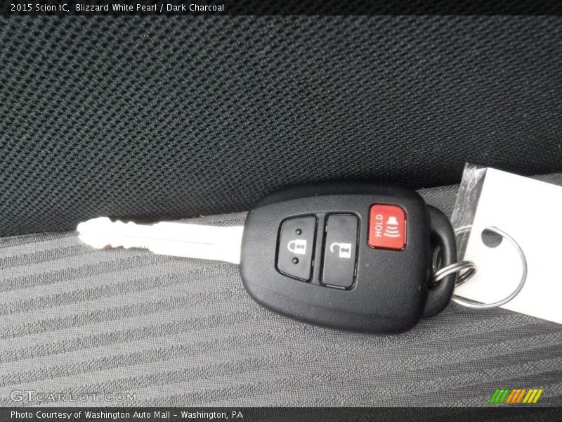 Blizzard White Pearl / Dark Charcoal 2015 Scion tC