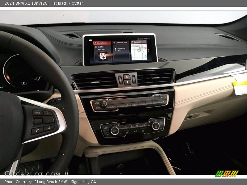 Controls of 2021 X1 sDrive28i
