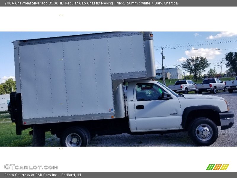 Summit White / Dark Charcoal 2004 Chevrolet Silverado 3500HD Regular Cab Chassis Moving Truck