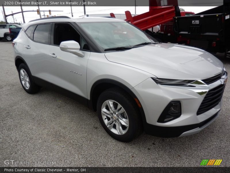 Silver Ice Metallic / Jet Black 2020 Chevrolet Blazer LT