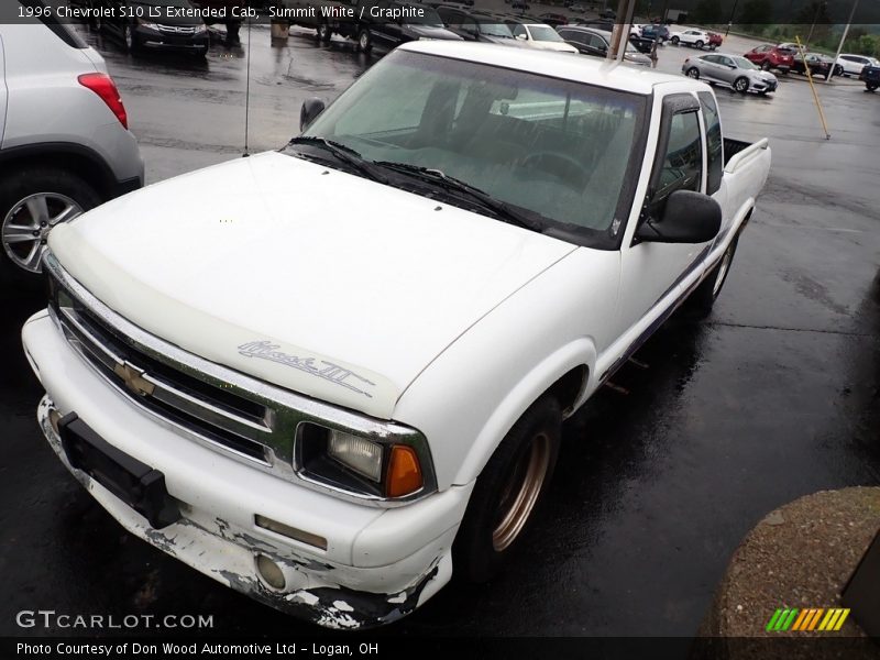 Summit White / Graphite 1996 Chevrolet S10 LS Extended Cab