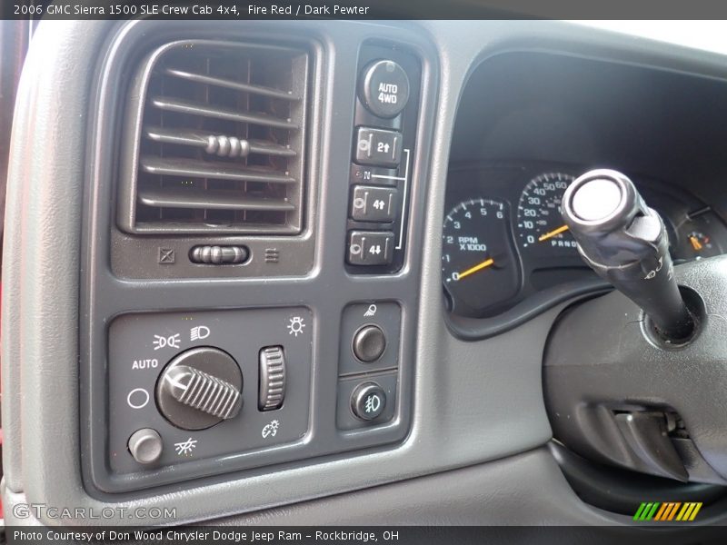 Controls of 2006 Sierra 1500 SLE Crew Cab 4x4