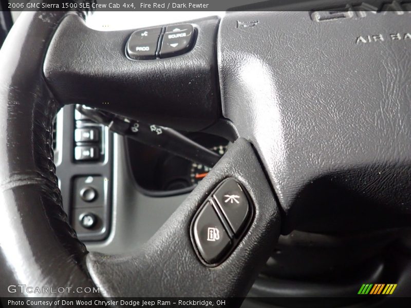  2006 Sierra 1500 SLE Crew Cab 4x4 Steering Wheel