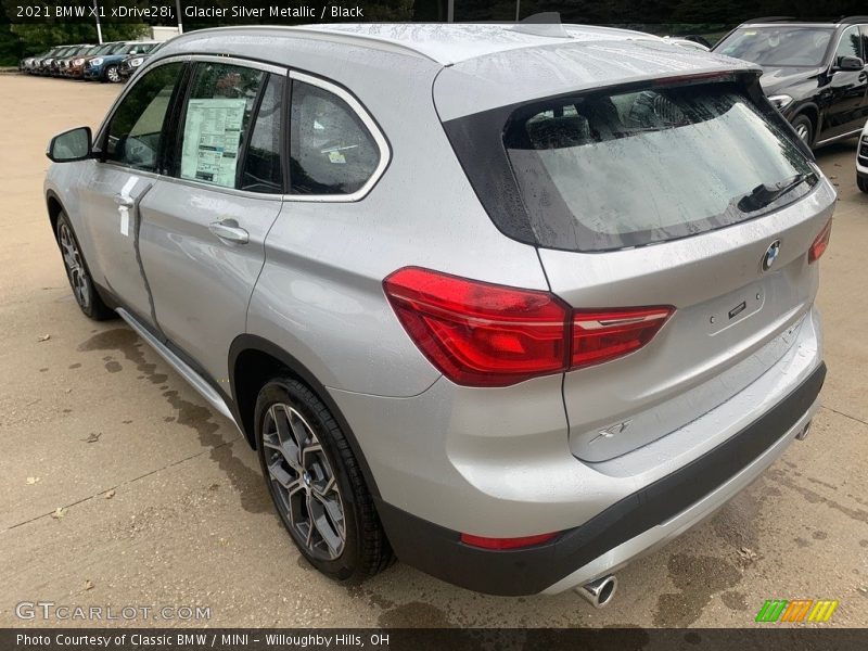 Glacier Silver Metallic / Black 2021 BMW X1 xDrive28i