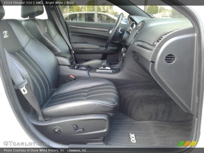  2014 300 S AWD Black Interior